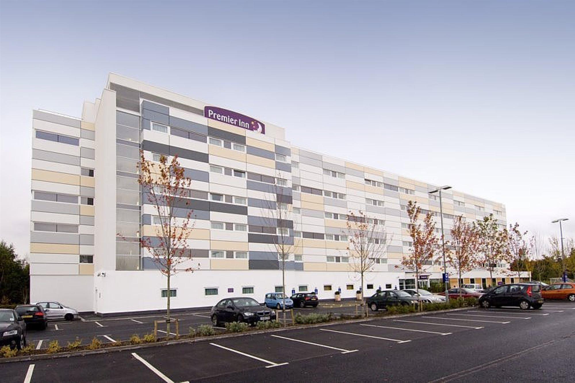 Premier Inn Manchester Airport Runger Lane North 헤일 외부 사진