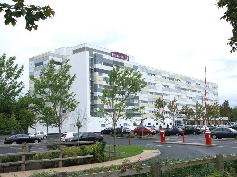 Premier Inn Manchester Airport Runger Lane North 헤일 외부 사진